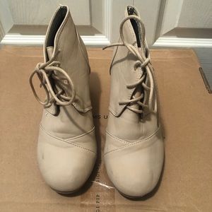 Women’s Wedge Booties